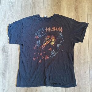 Black Def Leppard Oversized Distressed Graphic Tee